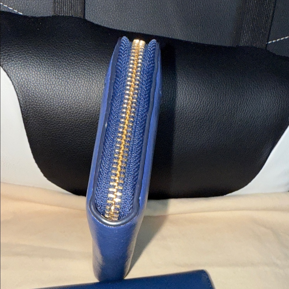 Tory Burch Royal Blue Leather Zip Continental Wallet - Picture 6 of 11